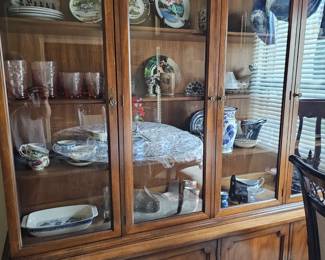 large Chian hutch
