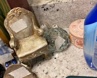 Master bath closet - 2nd sink items 