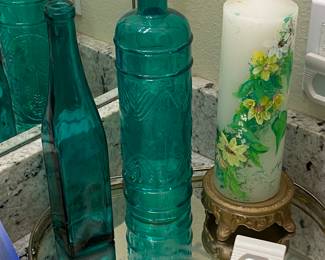 Hall bathroom items 