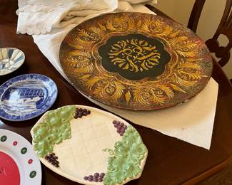 Dining room - items on table