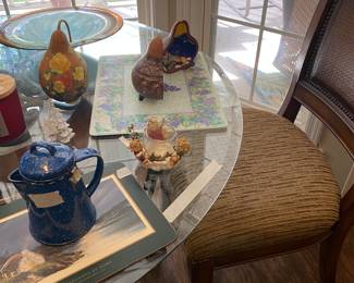 Breakfast table 