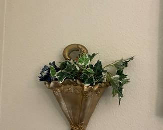 Dining room - wall decor