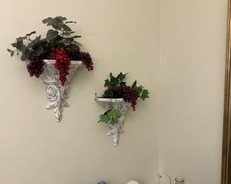 Dining room - wall decor