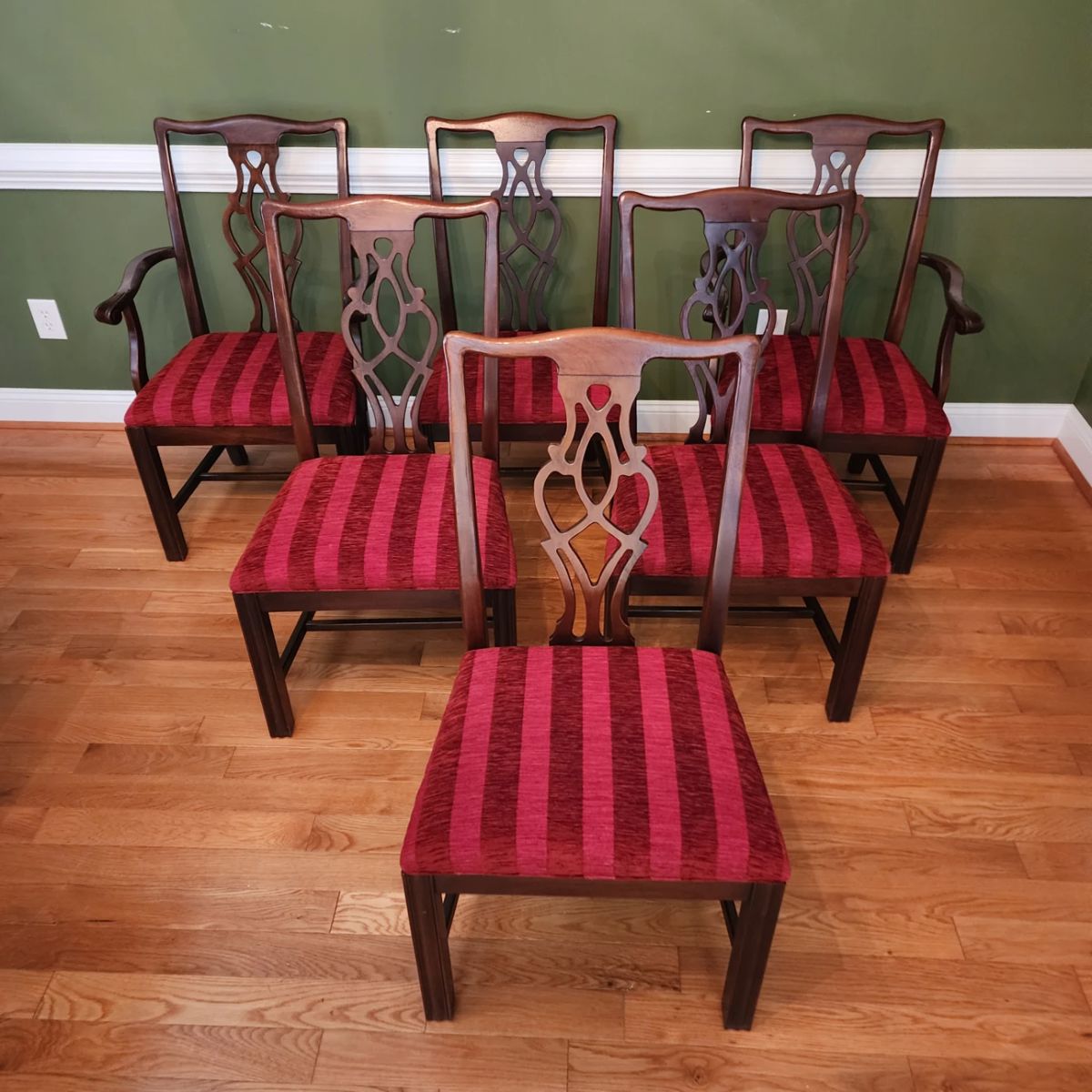 solid mahogany chippendale dining chairs