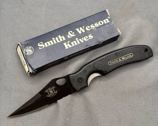 Smith and Wesson anniversary knife
