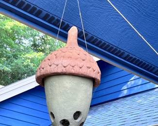 ACORN BIRDHOUSE