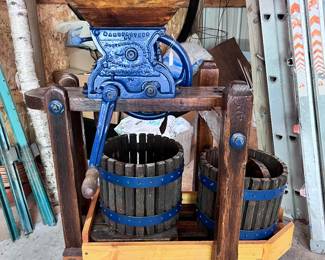 Antique Southern foundry fruit press