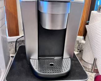KEURIG COFFEE SYSTEM