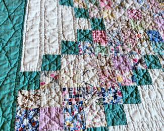 VINTAGE QUILTS LOG CABIN