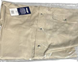 NEW Wrangler Classic Fit Size Large