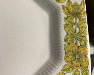 Retro dishes