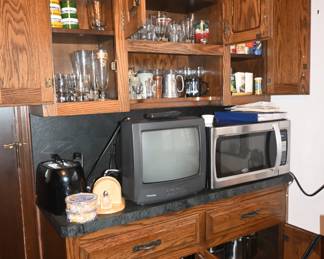 TV, Microwave, vintage Glasses,