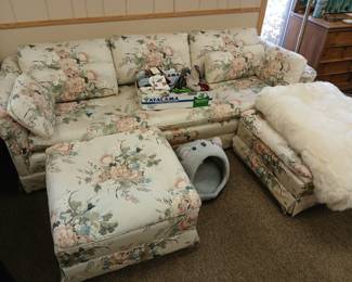 Couch with 2 ottomans