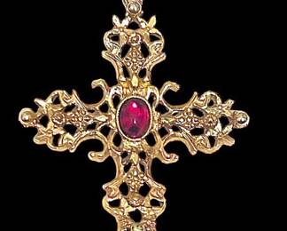 AVON Abbey Red Cabochon Pendent Necklace
