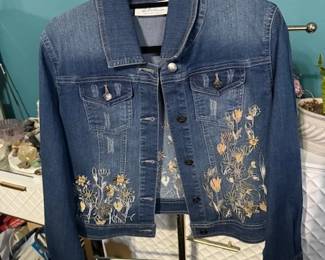 Floral Embroidered Denim Jacket