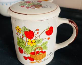 Strawberry Mug with Lid