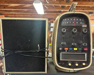Aquatron VX-33 8 Track Stereo AM/FM MPX AC/Batt/Car and Speakers