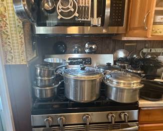 GE Gas Stove; Cookware; Roasters; Colanders; Steak Knives; Pressure Cookers