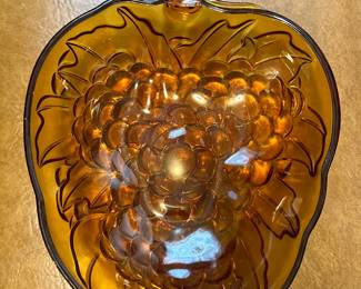 Vintage Indiana Glass Large Amber Grape Shaped Bowl