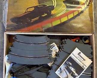 Revell Penneys Exclusive Slalom/ Rally Hi-Bank Raceway 1/32nd Scale Home Raceway