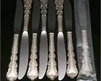 International Silver Angelique Knives (8), 554.75g