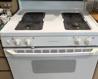 Used GE XL44 Gas Range, White Finish