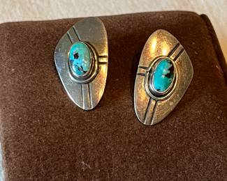 Vintage turquoise clip on earrings