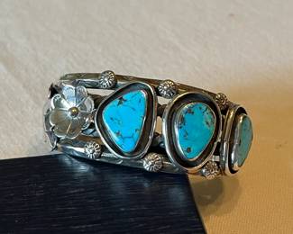 Native American Zuni Turquoise cuff bracelet