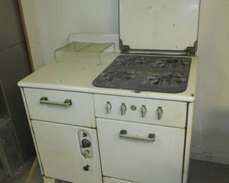 Vintage Porcelain Gas Oven