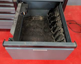 snap-on drawer with electricity