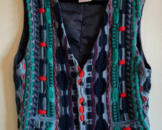 A Cuggi men's knitted cotton decorative vest, size L