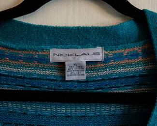 Closeup of Nicklaus vintage men's knitted sweater vest, linen/cotton blend, size XL