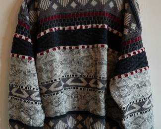 Vintage men's Sovrano Australia textured knit sweater, pullover with crew neck, size 22