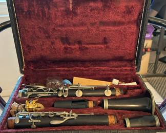Clarinet - Buffet Crampon Paris body with Vandoren mouthpiece in case. Needs oiling and cork replaced.