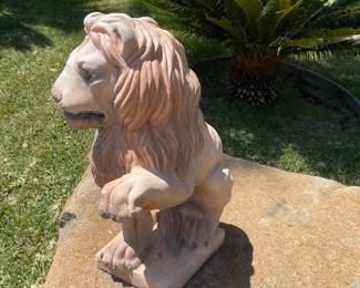 4 or 6 large lions