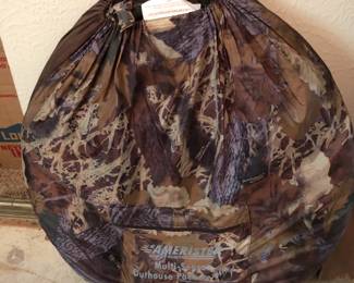 Pop up deer blind