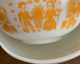 RARE HTF, 1965 Butterprint Pumpkin Orange Cinderella Bowls 4Qts