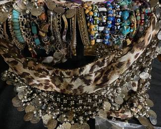 Costume Jewelry. Bracelets