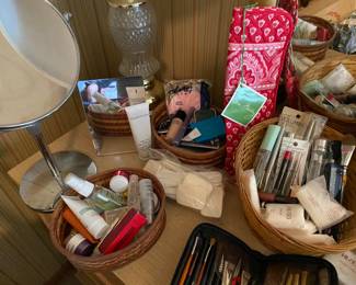 Make Up, Sponges, Make Up Brushe's