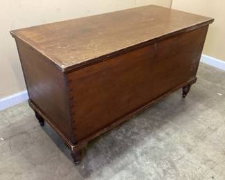 ANTIQUE PINE BLANKET CHEST