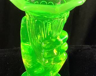 FENTON TOPAZ URANIUM GLASS BUD VASE