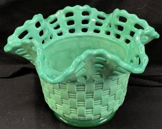 EXTREMELY RARE 1930s FENTON BASKETWEAVE BOWL