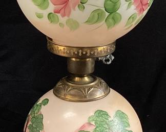 ANTIQUE GONE WITH THE WIND PARLOR LAMP