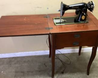 ANTIQUE ADMIRAL SEWING MACHINE w CABINET