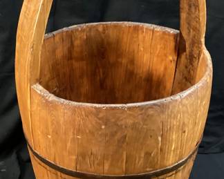 ANTIQUE WOOD WATER WELL BUCKET