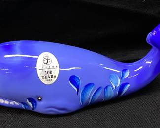 2004-05 FENTON PNWFA BLUE WHALE FIGURINE, HAND PAINTED, SIGNED PACIFIC NORTHWEST FENTON ASSOCIATION