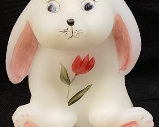 2002 FENTON PNWFA SITTING BUNNY RABBIT FIGURINE, HAND PAINTED, SIGNED, PACIFIC NORTHWEST FENTON ASSOCIATION
