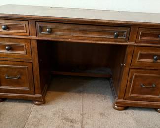 Gorgeous Desk
