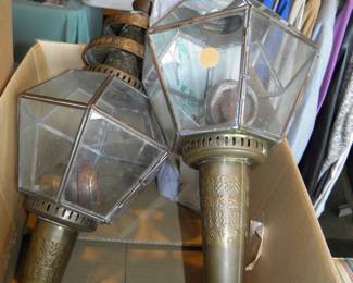 brass lanterns from a carriage