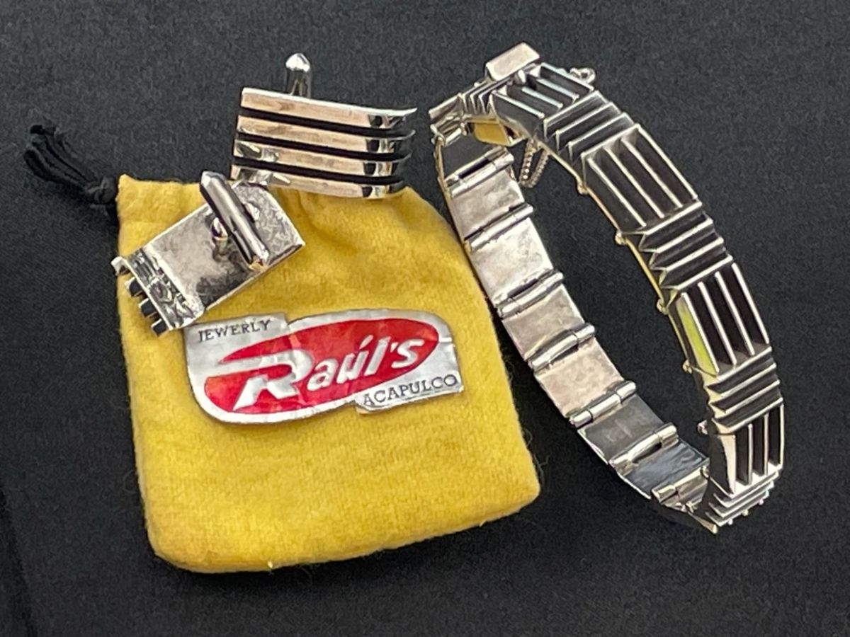 001 Antonio Pineda Sterling Modernist Bracelet And Cuff Link Set, Circa 1960s
